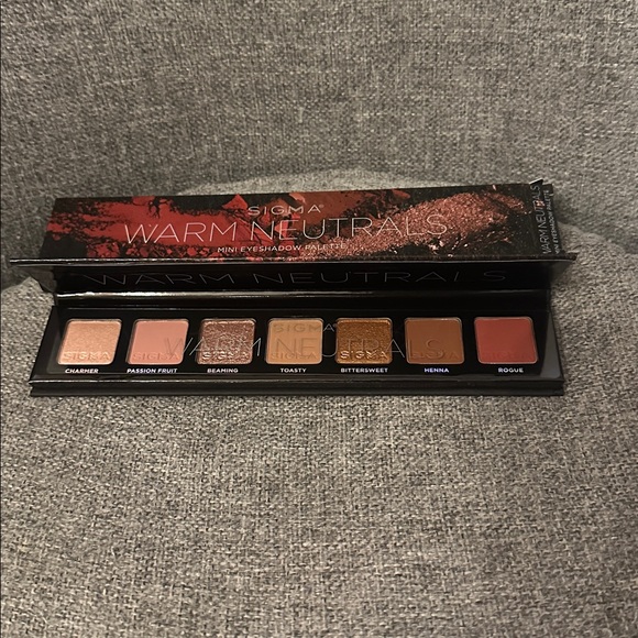 Sigma Beauty Warm Neutrals Eyeshadow Collection - Picture 1 of 5